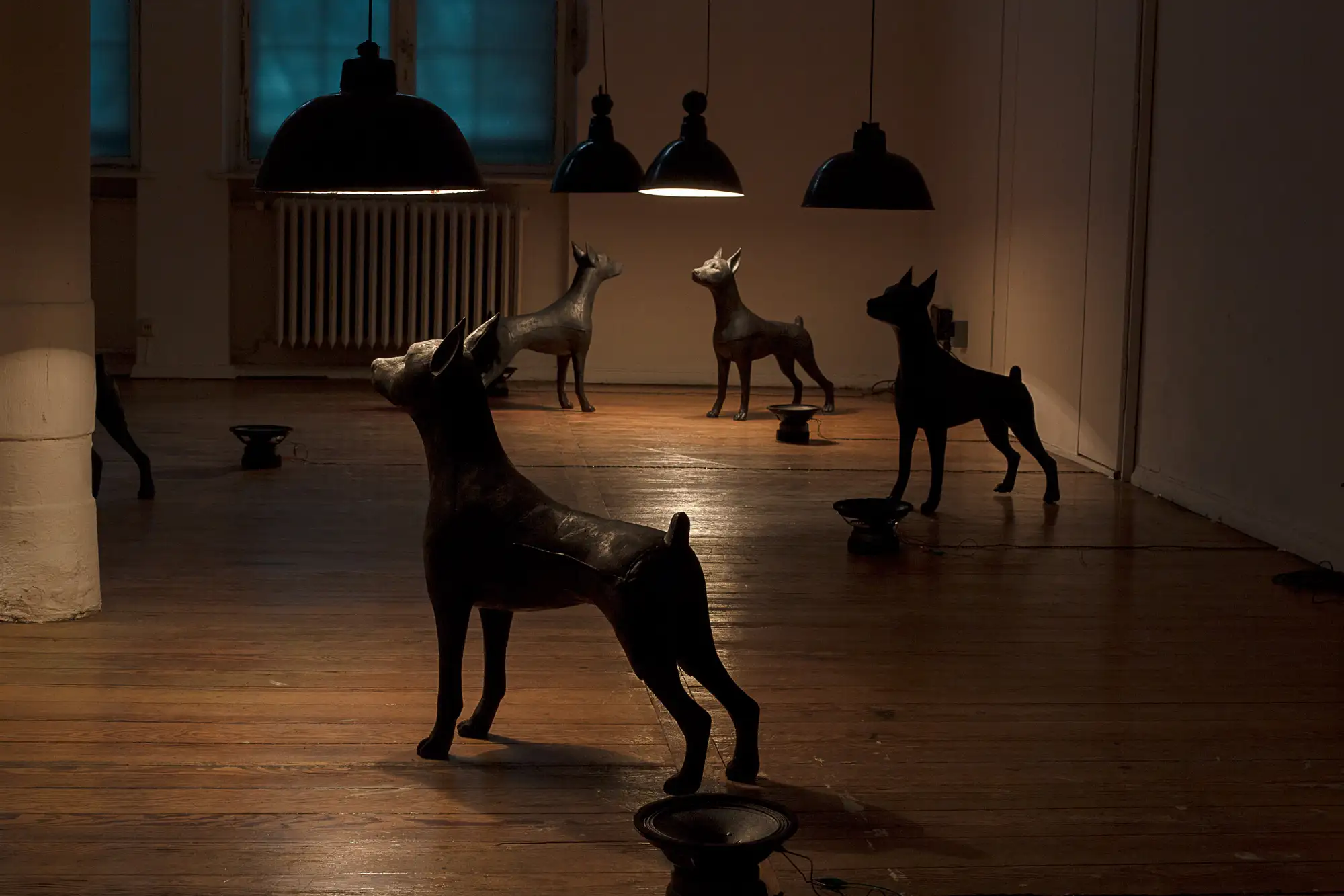 I'M JUST A DOG_TWS detail